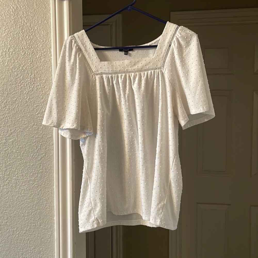 Square neck shirt with oversized sleeve